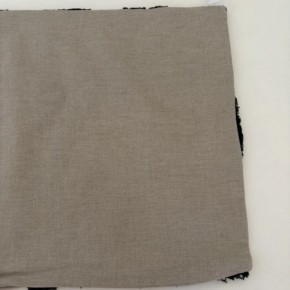 Pottery Barn Villa Cannon Diamond Textured Lumbar  14 x‎ 20 Pillow Cover Black